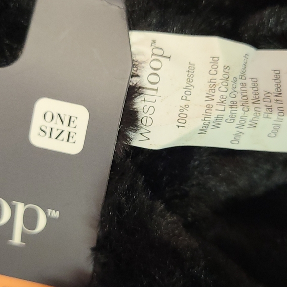 Faux fur infinite scarf - Picture 3 of 3